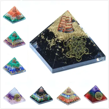 7 הצ ' אקרות טבעי קריסטל אבן כתוש Oganite הפירמידה אמנות עיצוב הבית רייקי מינרל קריסטל אגת הפירמידה מדיטציה כלים