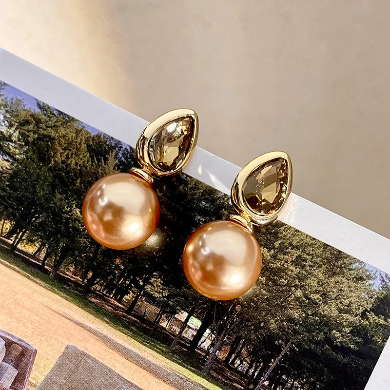 קוריאה חמודה פרל עגילים לנשים יוקרה צבע זהב טיפת מים הצורה להשתלשל עגילי החתונה הצהרה תכשיטי אופנה - 1