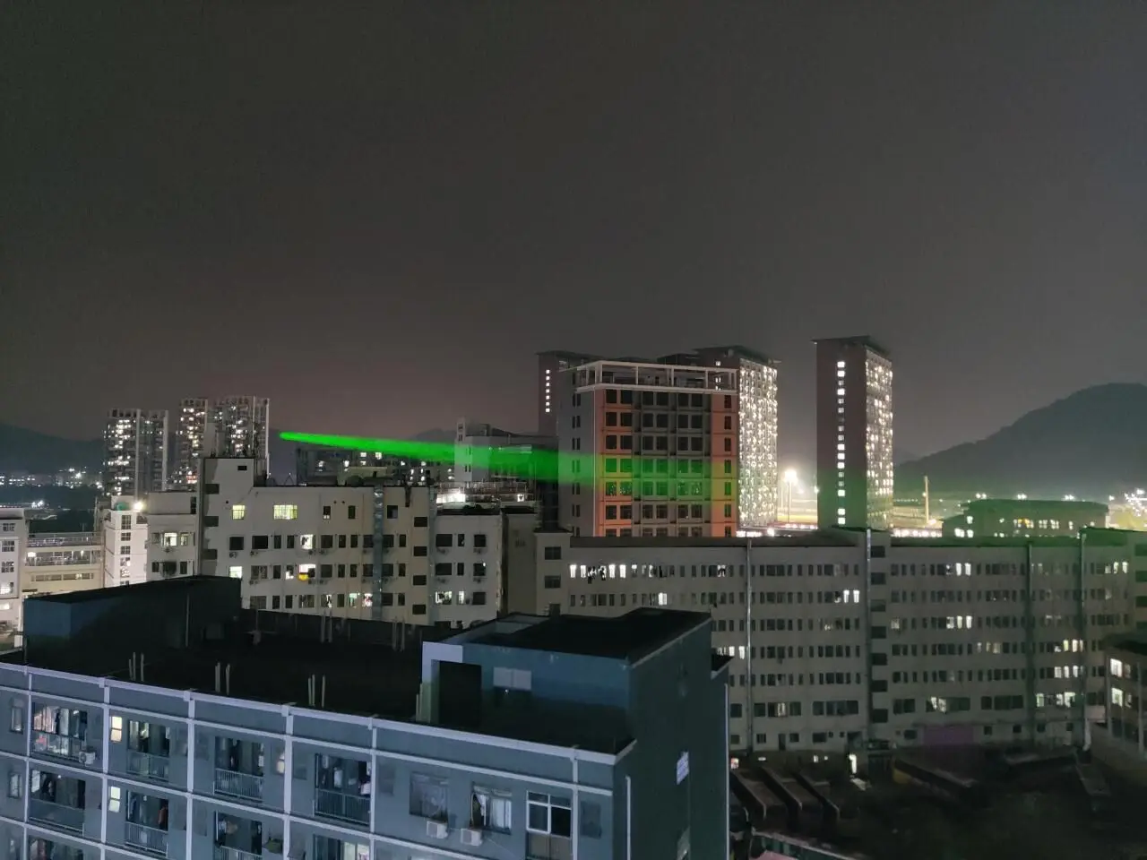 520nm 1000mw ירוק שמן קרן דיה 50mm לייזר אזהרה מודול האור 1W ציפור נהיגה לייזר - 3