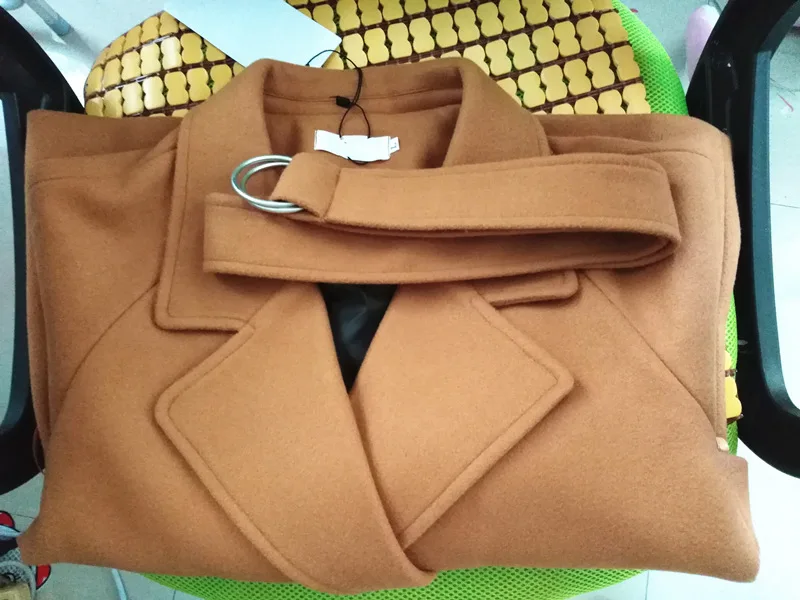 2022 חדש לנשים קצר צמר מעיל חגורת מעיל אופנה מזדמן נשים מעיל קצר מוצק צבע רופף מעיל נשים חאקי דש העליון - 5