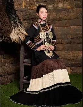 סינית עממית בד ליאנג שאן יי נשים שמלה מסורתית אתני עתיק תלבושות האביב מסורת